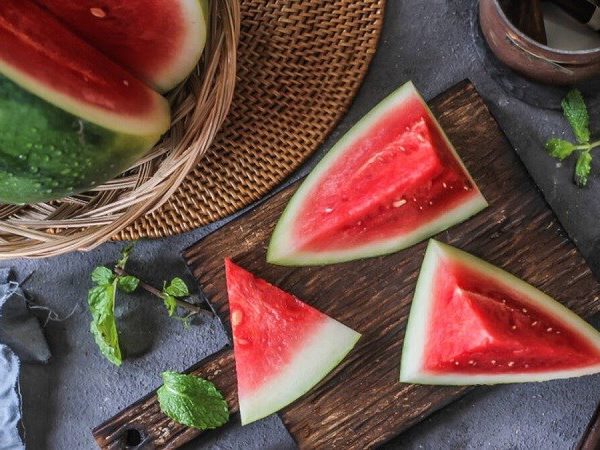 Dưa hấu bao nhiêu calo - Cách ăn dưa hấu giảm cân khoa học
