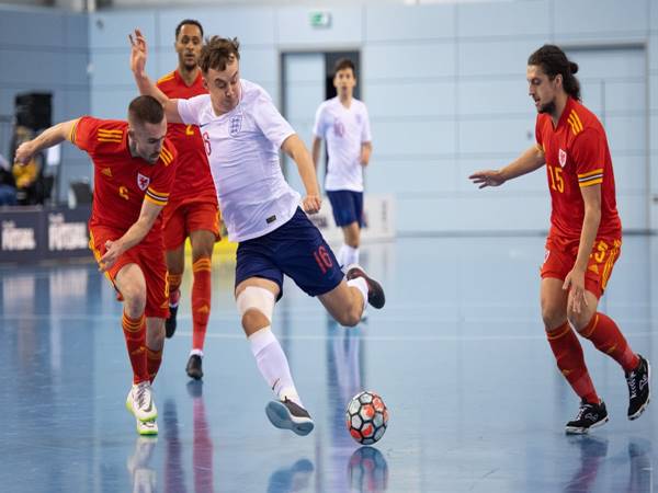 Futsal là gì? Những điều cần biết về bộ môn bóng đá trong nhà