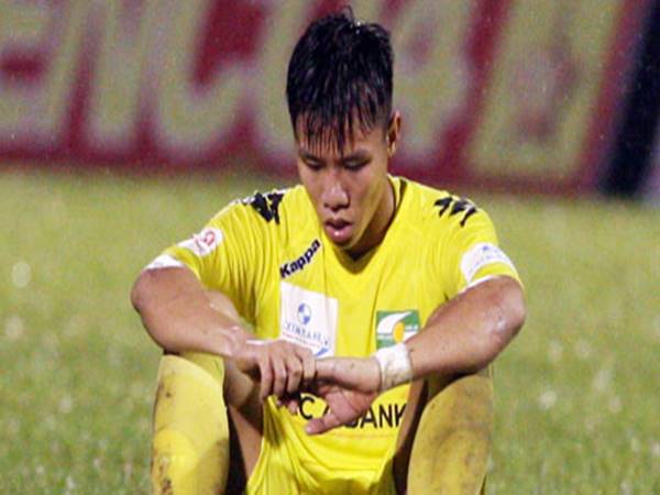 Bóng đá VN 5/10: Quế Ngọc Hải bị treo giò ở vòng 18 V-League 2022