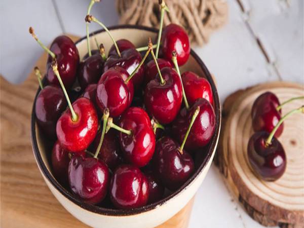 Cherry bao nhiêu calo? Ăn cherry có tốt cho sức khỏe không?