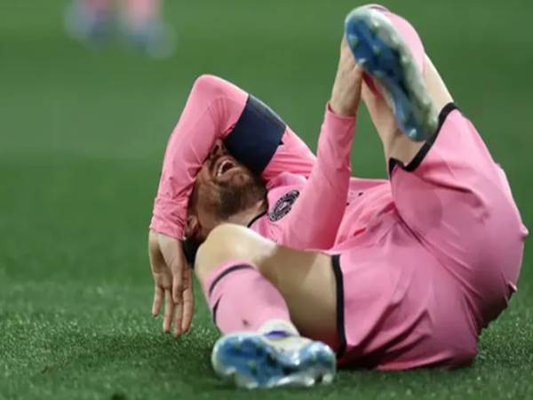 Tin bóng đá 22/3: Ấn định thời điểm Messi trở lại sau chấn thương