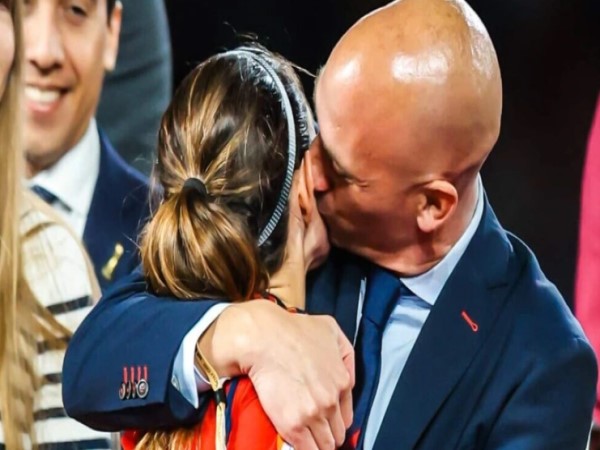 Tin BĐ: Cựu Chủ tịch LĐBĐ Tây Ban Nha Rubiales thua kiện