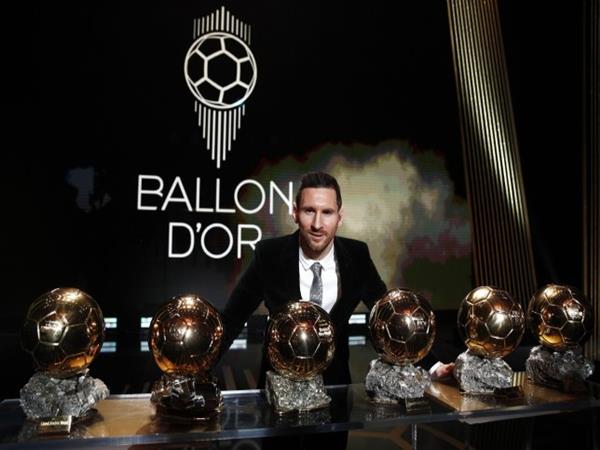 Cầu thủ Barca giành quả bóng vàng Lionel Messi