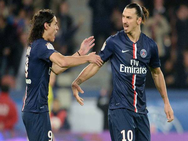 Vai trò của tiền đạo paris trong đội hình như thế nào?