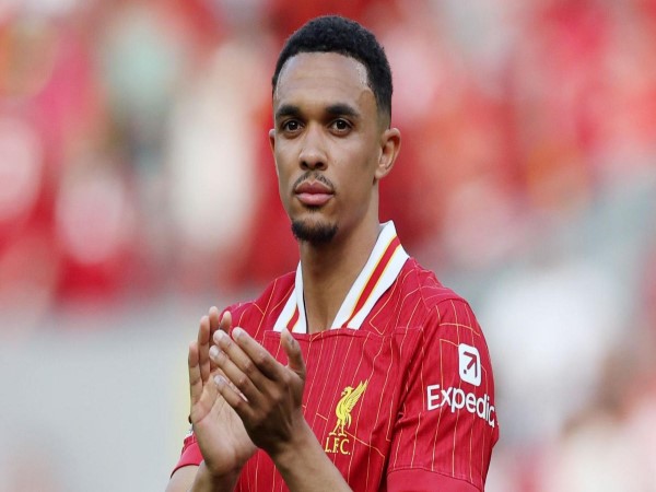 Trent Alexander-Arnold (Liverpool) Trent Alexander-Arnold (Liverpool)