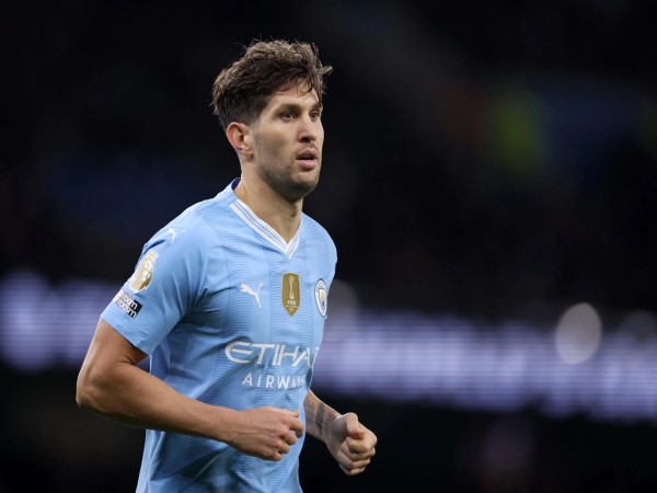 John Stones – Trung vệ “lai tiền vệ” độc đáo