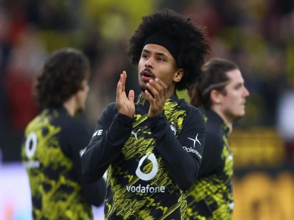 Phong độ thất thường và áp lực từ nội bộ Dortmund Phong độ thất thường và áp lực từ nội bộ Dortmund