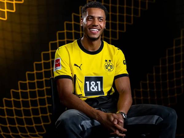 Tin MU: Dortmund giữ chân thành công mục tiêu của MU